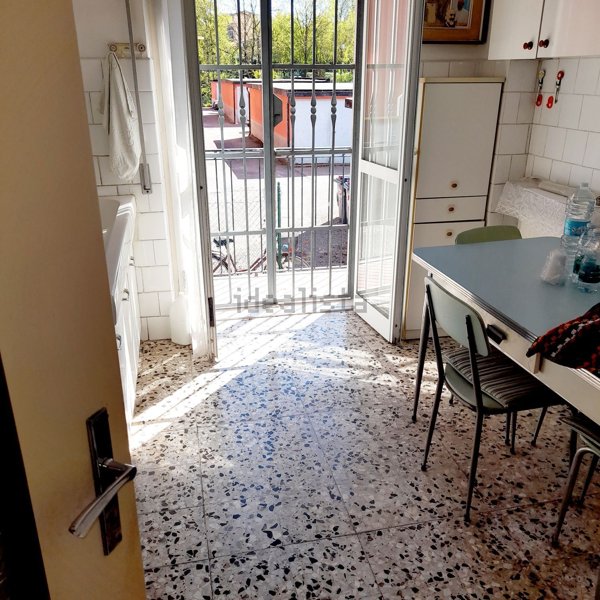 appartamento in vendita a Tortona in zona San Bernardino