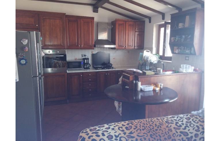 casa indipendente in vendita a Tortona