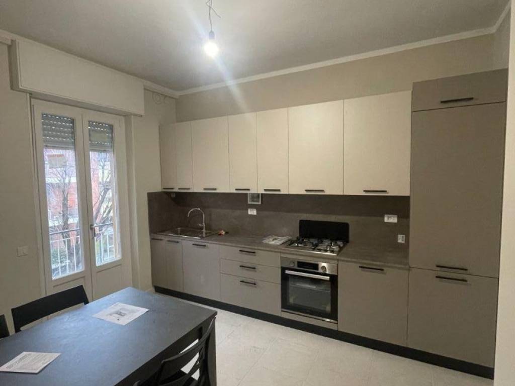 appartamento in vendita a Tortona in zona Città Giardino
