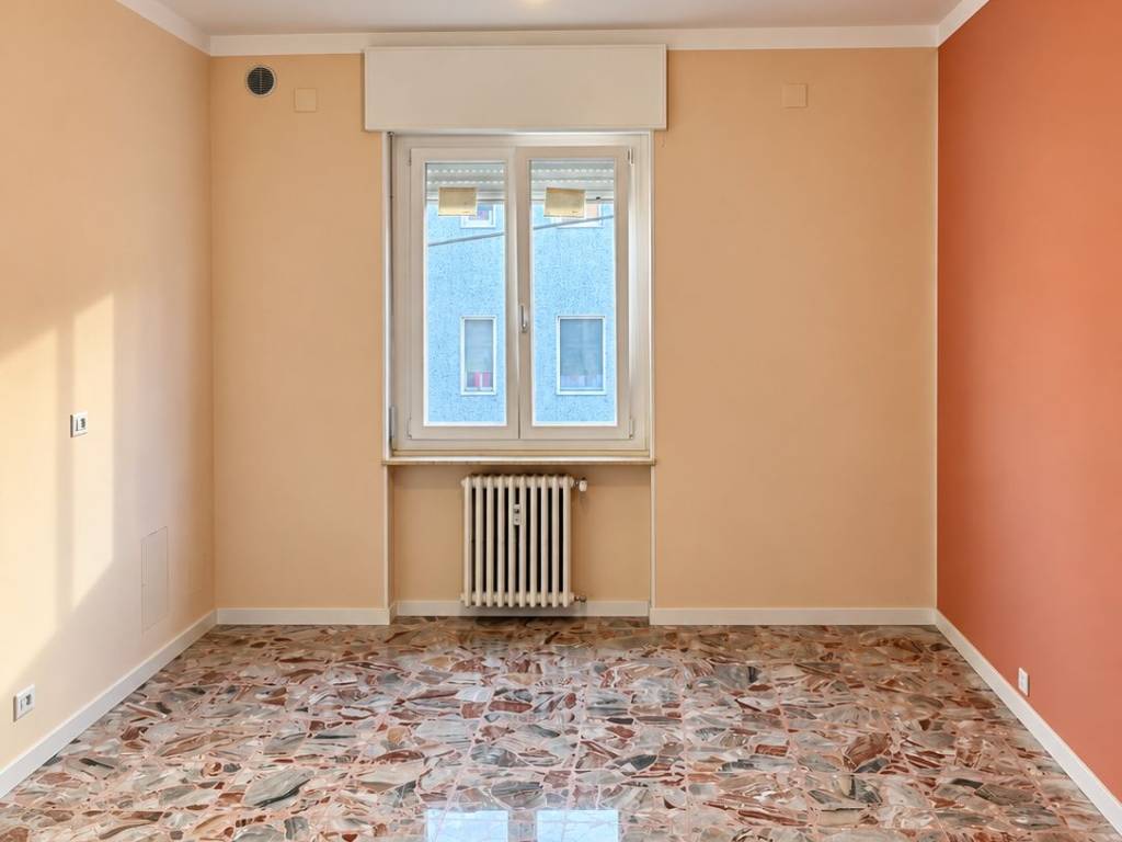 appartamento in vendita a Tortona in zona Città Giardino