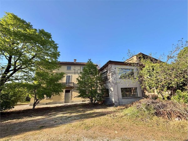 appartamento in vendita a Tortona in zona Oasi