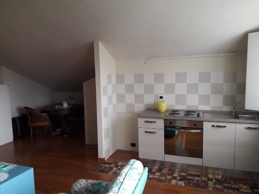 casa indipendente in vendita a Tortona