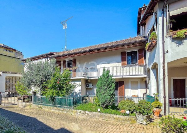 casa indipendente in vendita a Tortona in zona Centro Storico