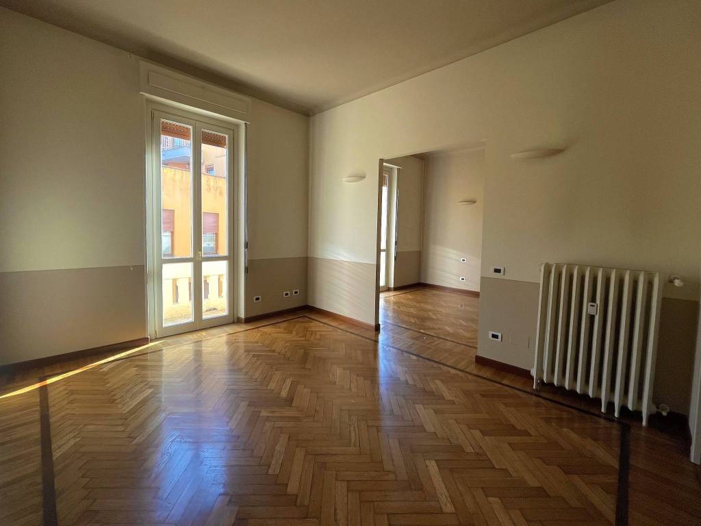 appartamento in vendita a Tortona in zona Centro Storico