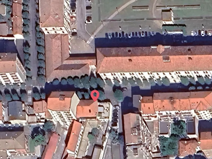 locale di sgombero in vendita a Tortona
