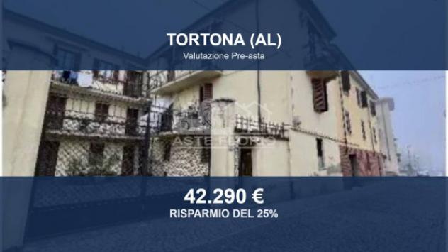 appartamento in vendita a Tortona in zona Centro Storico
