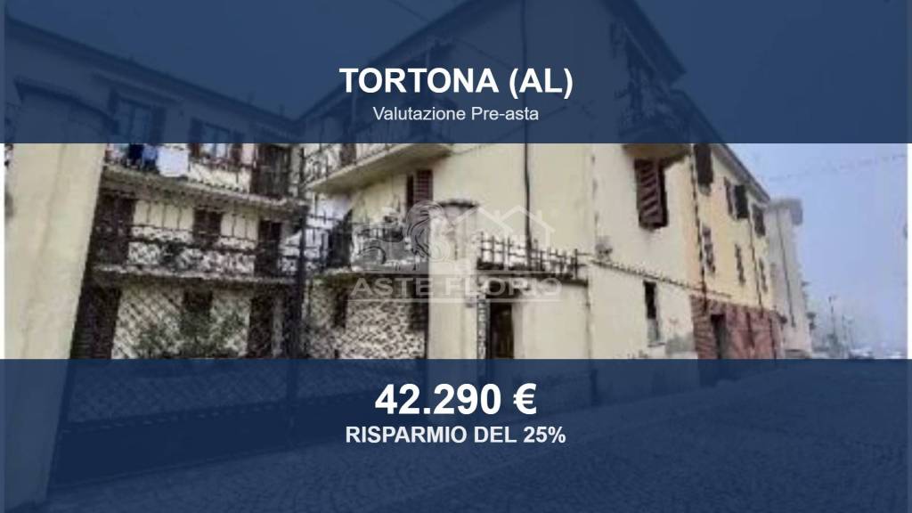 appartamento in vendita a Tortona in zona Centro Storico