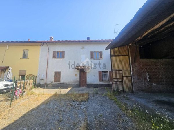 casa semindipendente in vendita a Tortona in zona Bettole di Tortona