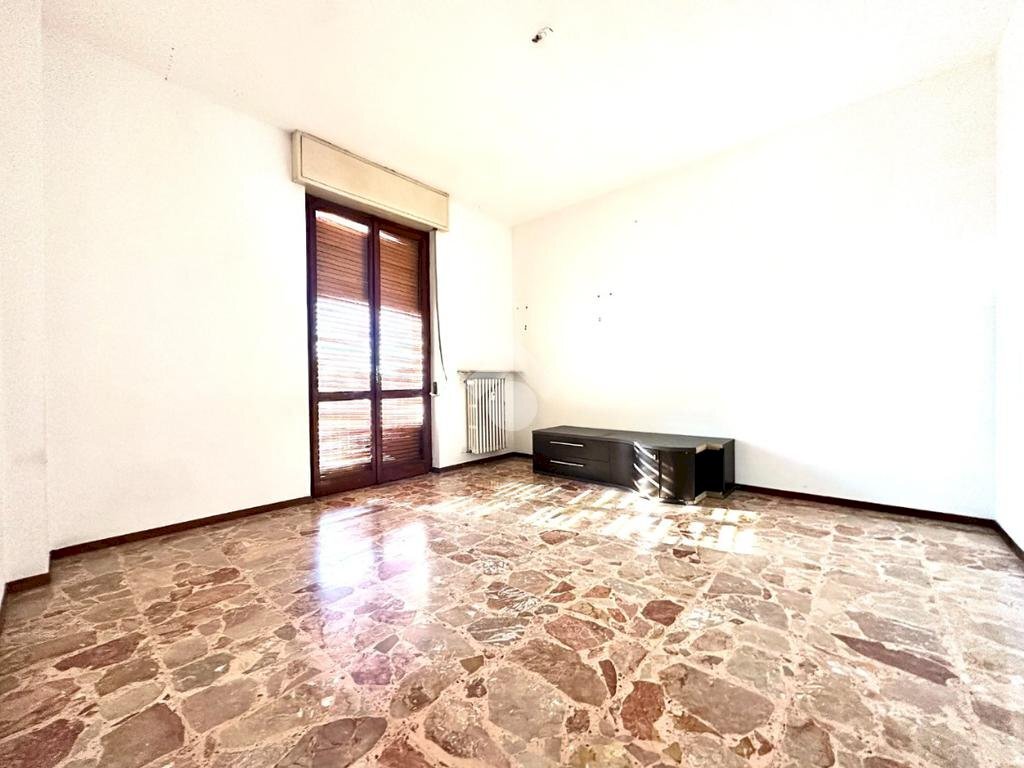 appartamento in vendita a Tortona in zona Centro Storico