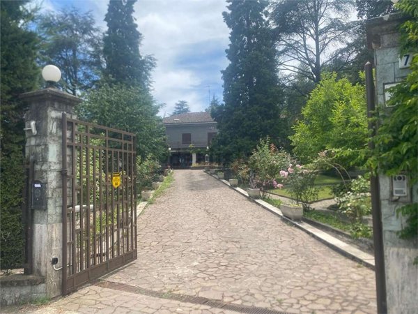 casa indipendente in vendita a Tortona in zona Castello