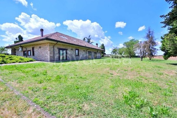 casa indipendente in vendita a Tortona in zona Oasi