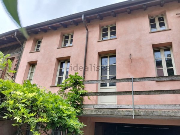 appartamento in vendita a Tortona in zona Centro Storico