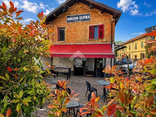 negozio in vendita a Tortona