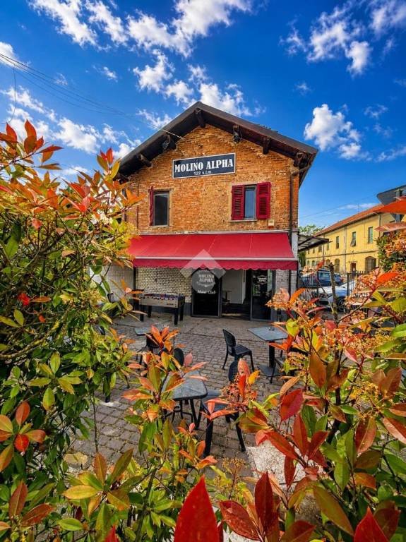 negozio in vendita a Tortona
