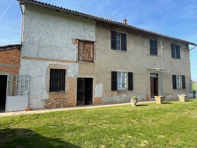 casa indipendente in vendita a Tortona in zona Bettole di Tortona