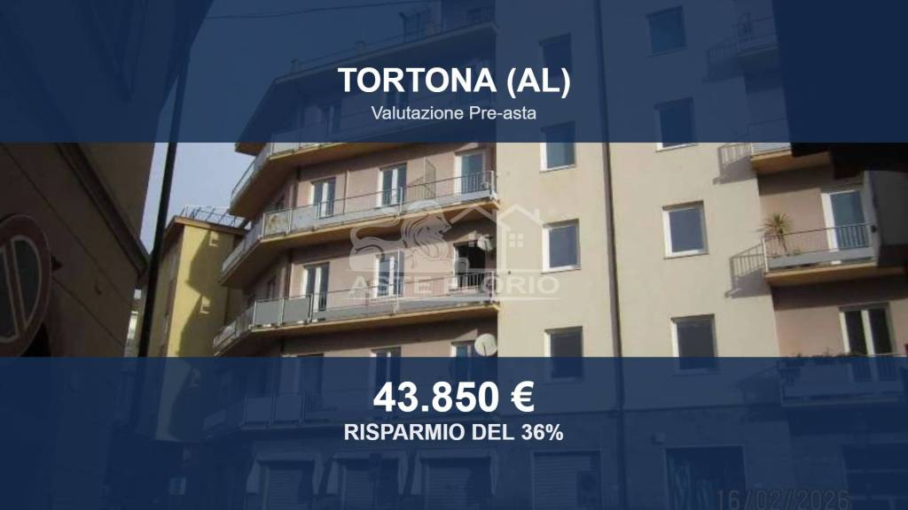 appartamento in vendita a Tortona in zona Centro Storico