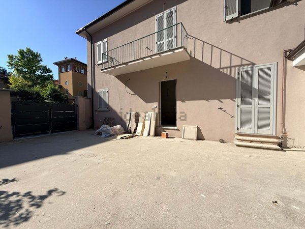 casa indipendente in vendita a Tortona in zona Città Giardino