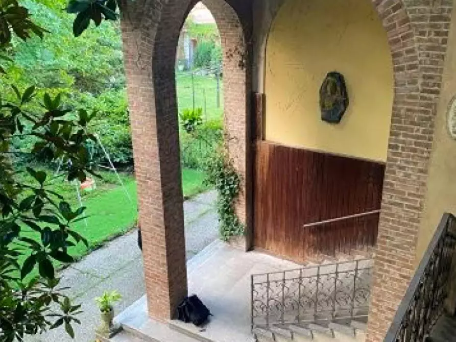 casa indipendente in vendita a Tortona