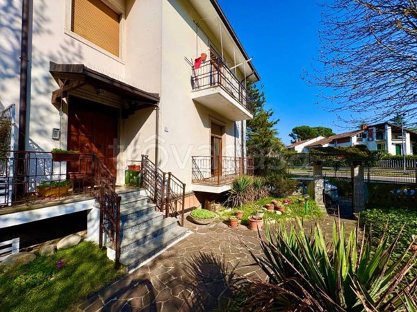 appartamento in vendita a Tortona in zona Oasi