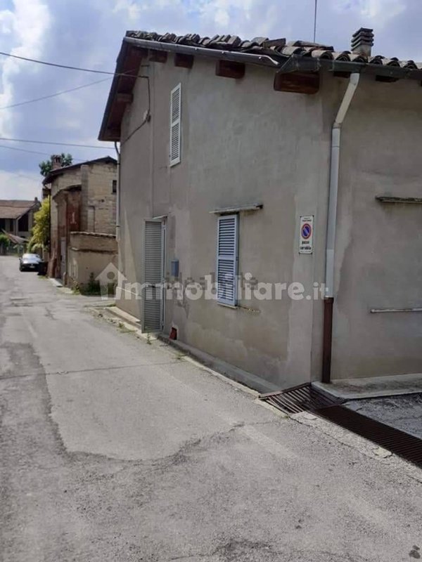 quadrivano in vendita a Tortona in zona Mombisaggio