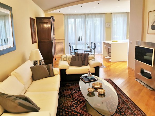 appartamento in vendita a Tortona in zona Centro Storico