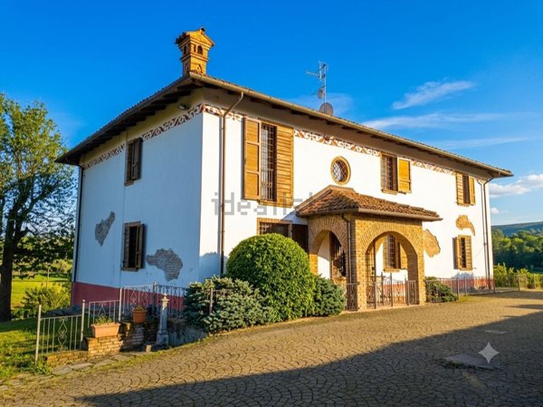 casa indipendente in vendita a Tortona in zona Oasi