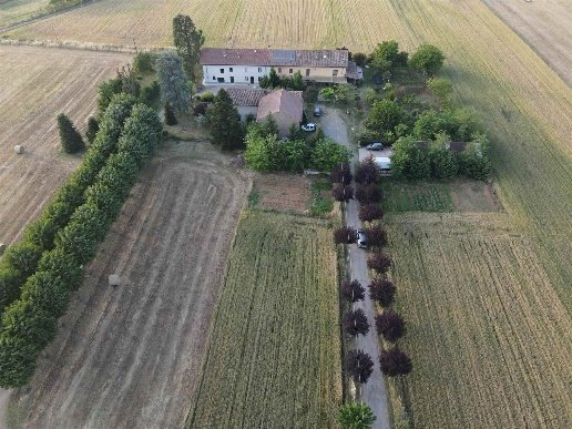 casa indipendente in vendita a Tortona in zona Rivalta Scrivia