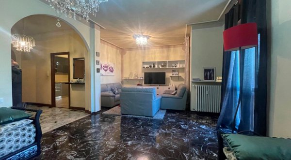 appartamento in vendita a Tortona in zona San Bernardino
