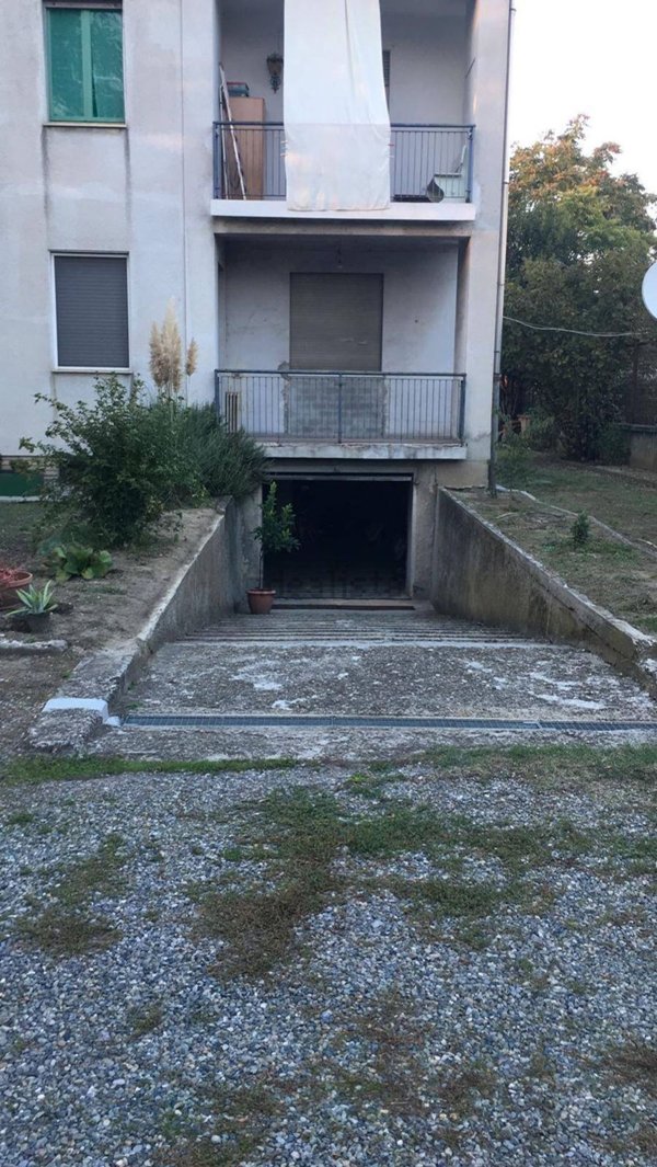 appartamento in vendita a Tortona in zona Centro Storico