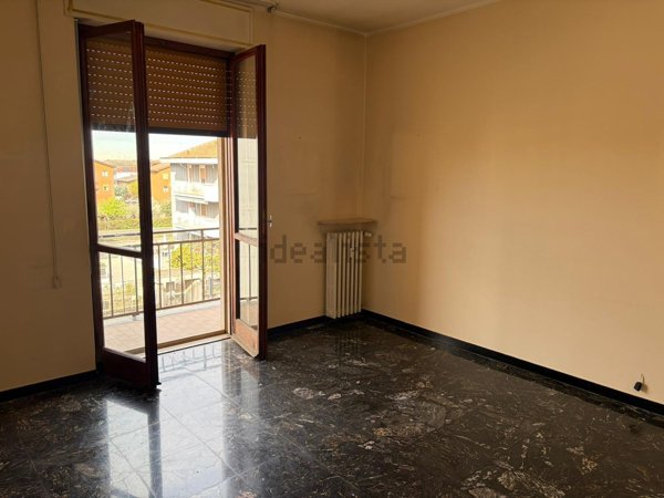 appartamento in vendita a Tortona in zona San Bernardino
