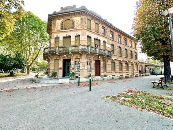 ufficio in vendita a Tortona in zona Centro Storico