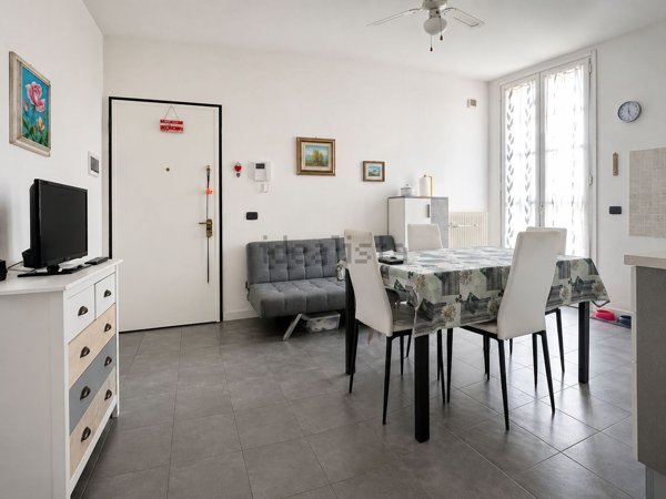 appartamento in vendita a Tortona in zona Città Giardino