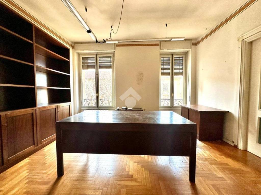 ufficio in vendita a Tortona