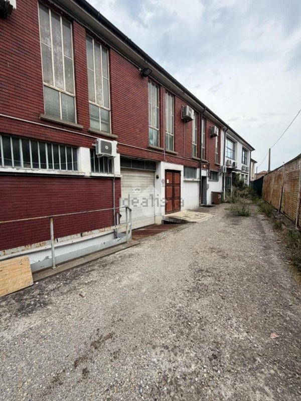 casa semindipendente in vendita a Tortona