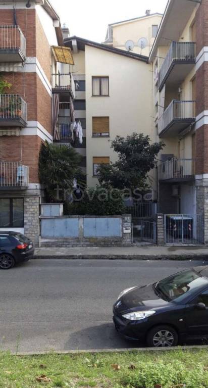 appartamento in vendita a Tortona in zona Centro Storico