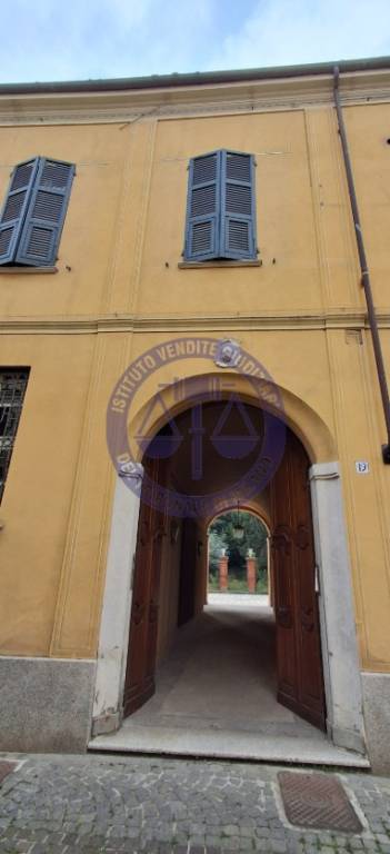 appartamento in vendita a Tortona in zona Centro Storico