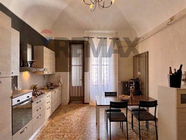 appartamento in vendita a Tortona in zona Centro Storico