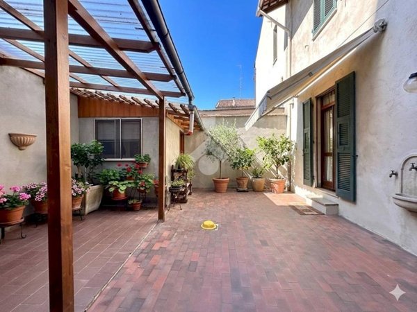 casa semindipendente in vendita a Tortona