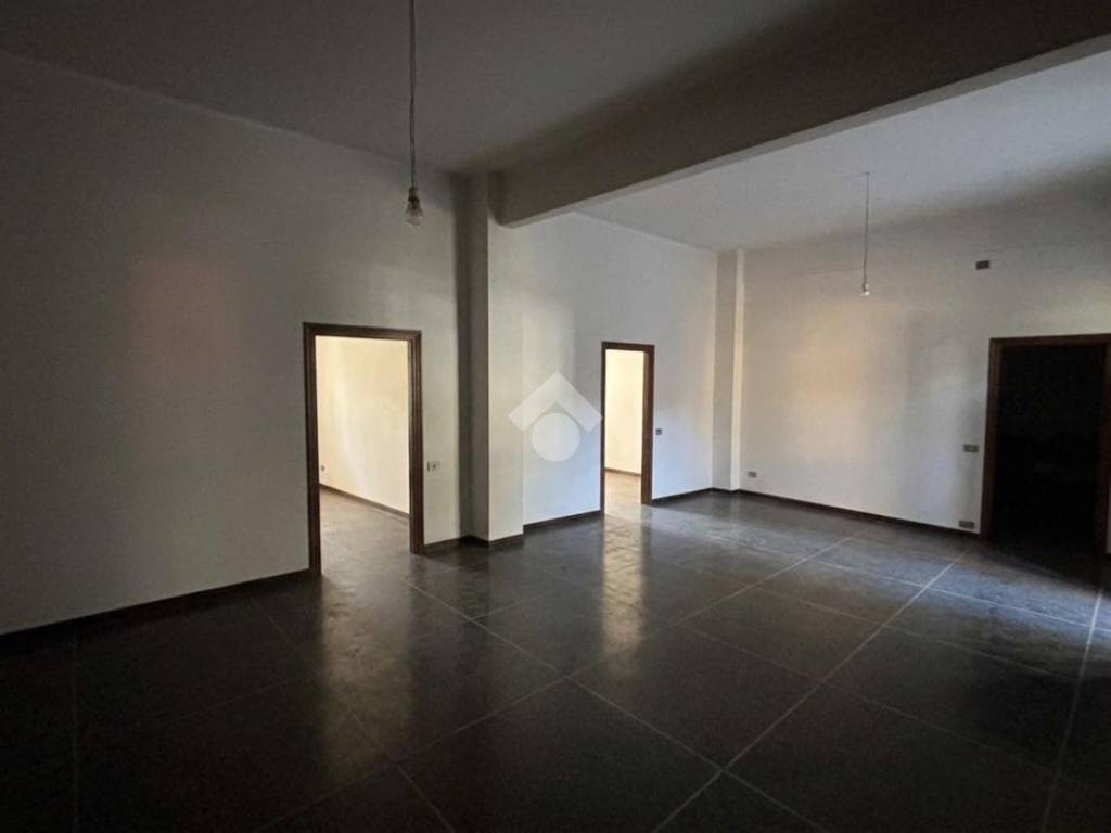 ufficio in vendita a Tortona in zona Centro Storico