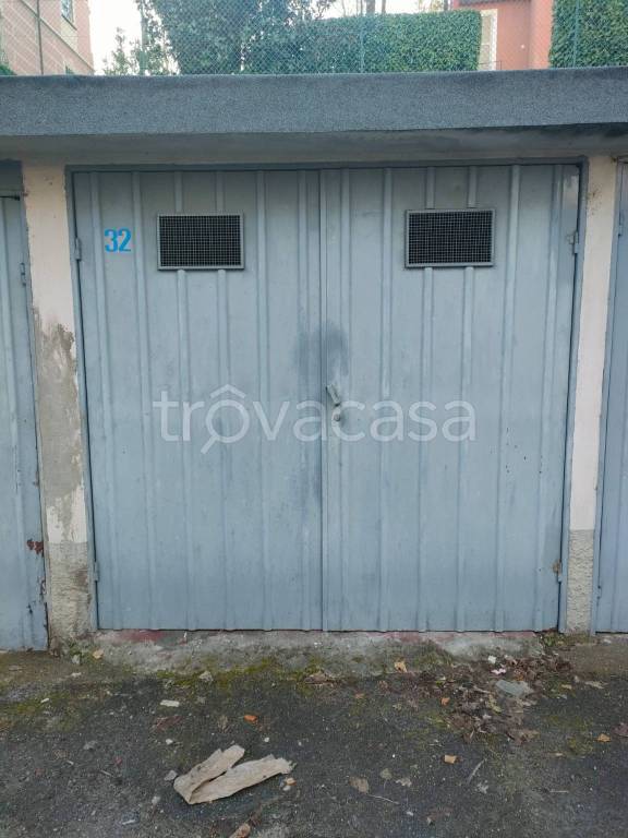 box auto in vendita a Tortona in zona Centro Storico