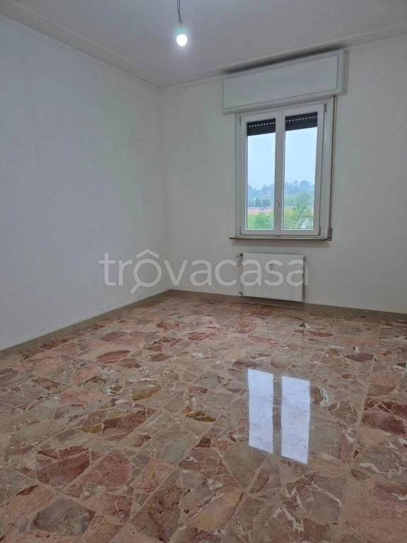appartamento in vendita a Tortona in zona Centro Storico