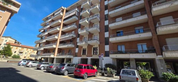 appartamento in vendita a Tortona in zona Centro Storico