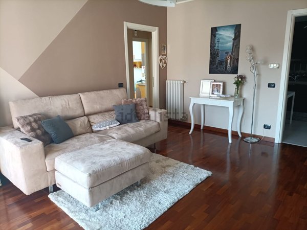 appartamento in vendita a Tortona in zona San Bernardino