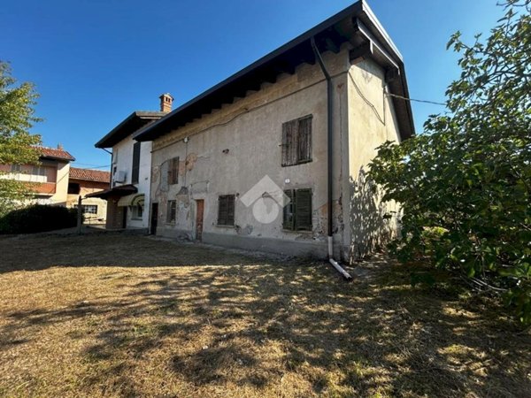 casa indipendente in vendita a Tortona in zona Rivalta Scrivia