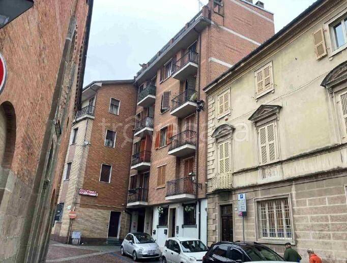 appartamento in vendita a Tortona in zona Centro Storico