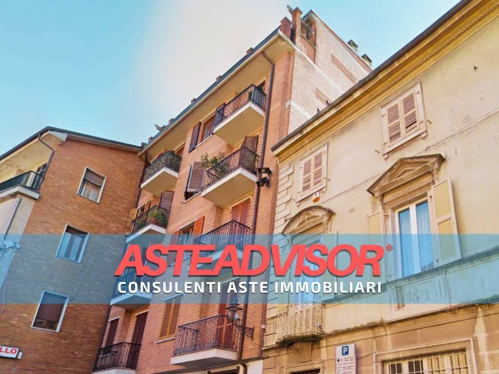appartamento in vendita a Tortona in zona Centro Storico