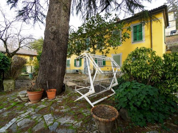casa indipendente in vendita a Tortona in zona Città Giardino