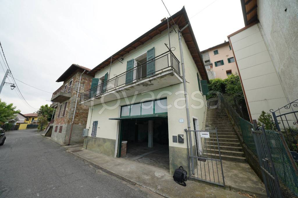 casa indipendente in vendita a Trisobbio
