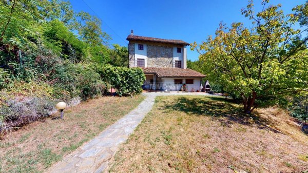 casa indipendente in vendita a Trisobbio