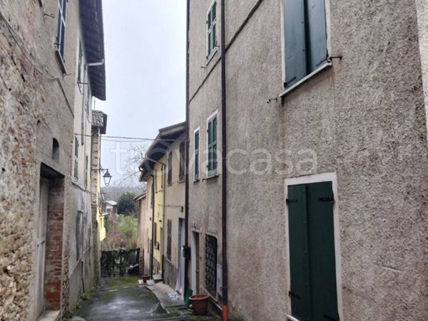 casa indipendente in vendita a Trisobbio